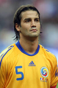 Cristian Chivu (ROM)