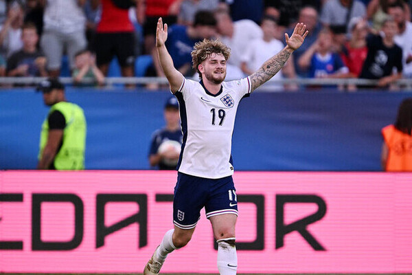 Engeland Bereikt Halve Finale European Championship U21 na Spannende Wedstrijd
