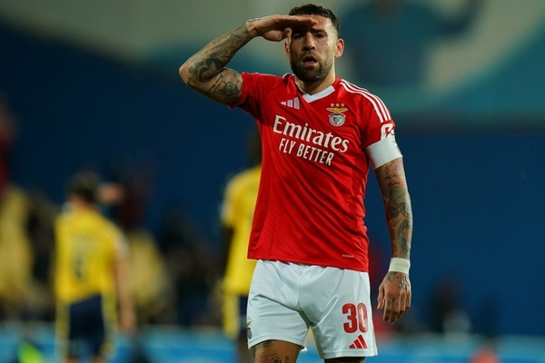 Otamendi versterkt zijn meest scorende seizoen
