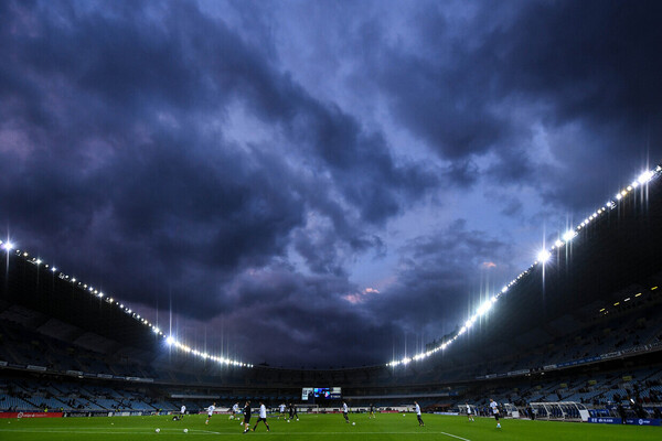 Controverse in Spanje: federatie manipuleert stadionscores voor het Wereldkampioenschap
