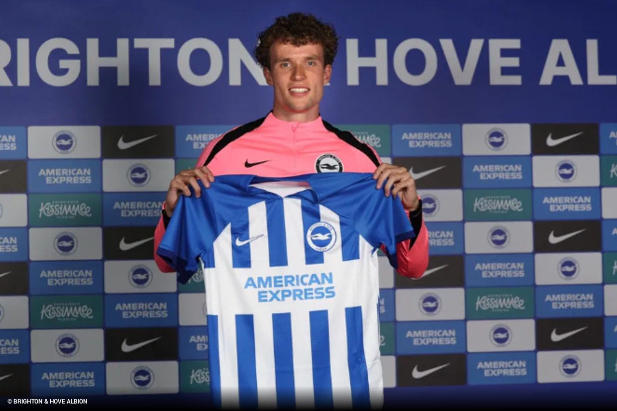 Brighton contracteert Nederlandse middenvelder voor 30 miljoen

Brighton, uit de Premier League, heeft vrijdagavond de komst van Mats Wieffer aangekondigd